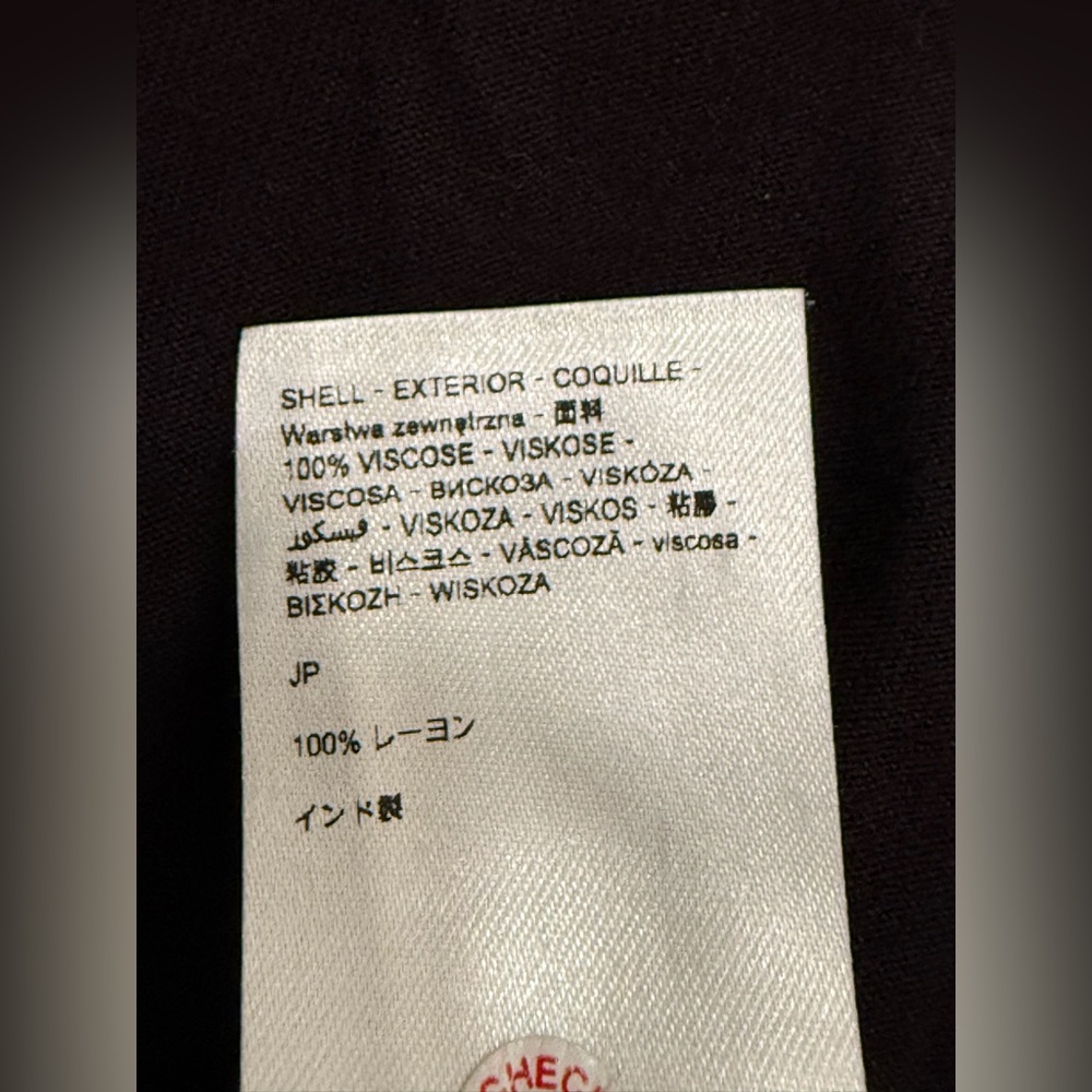 Desigual black short sleeve v neck w/ many patterns (fits like a large) - Picture 6 of 16